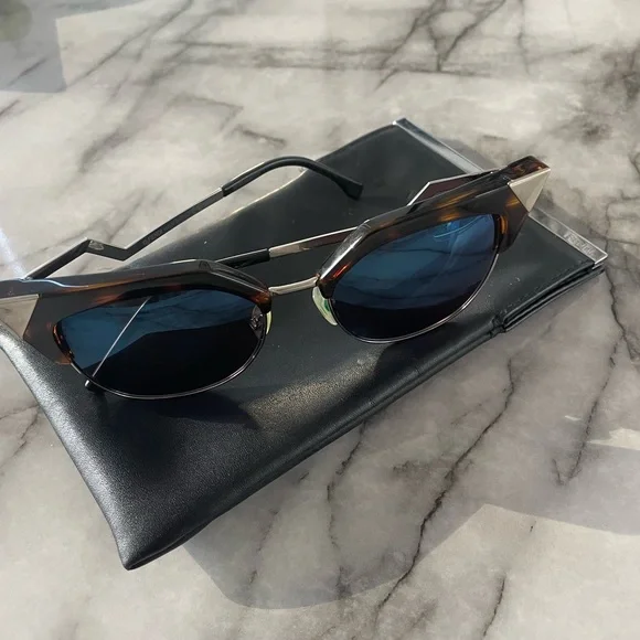 Original FENDI Iridia Sunglasses - FF 0149/S Cat Eye Black Gold Fendi Iridia Cat Eye Gold Tone And Acetate Sunglasses Black  main image 2